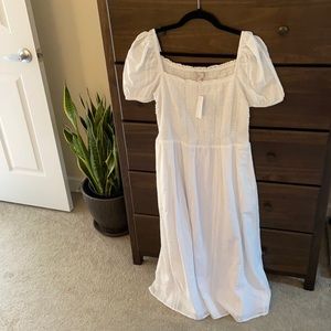 NWT LOFT Smocked Midi (Perfect for Brides 👰🏻)